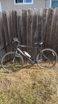 Sirrus Sport hybrid bike
