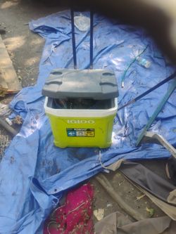 Large Cooler Good Condition