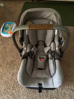 Nuna Car seat