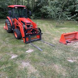 Kubota L3240HST Cab