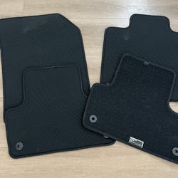 Volvo XC60 Car Floor Mats 2025