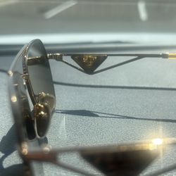 Never Worn Prada Gold frame Sunglasses 