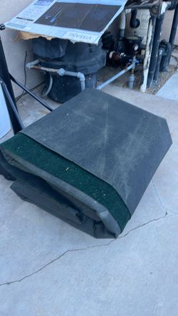 Dark green carpet 18x12 ft