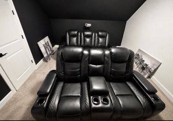 New sofa and loveseat in box 📦 1799
