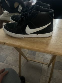 Nikes 