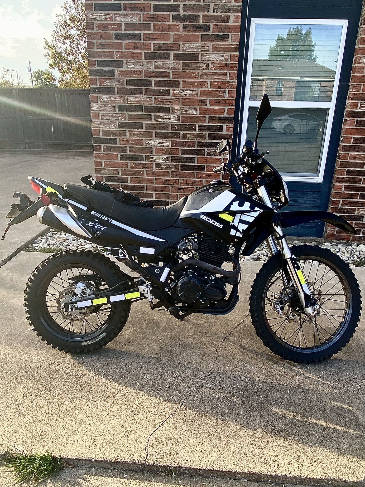 2022 Street Legal Dirt Bike Boom  250cc ( Title In Hand)