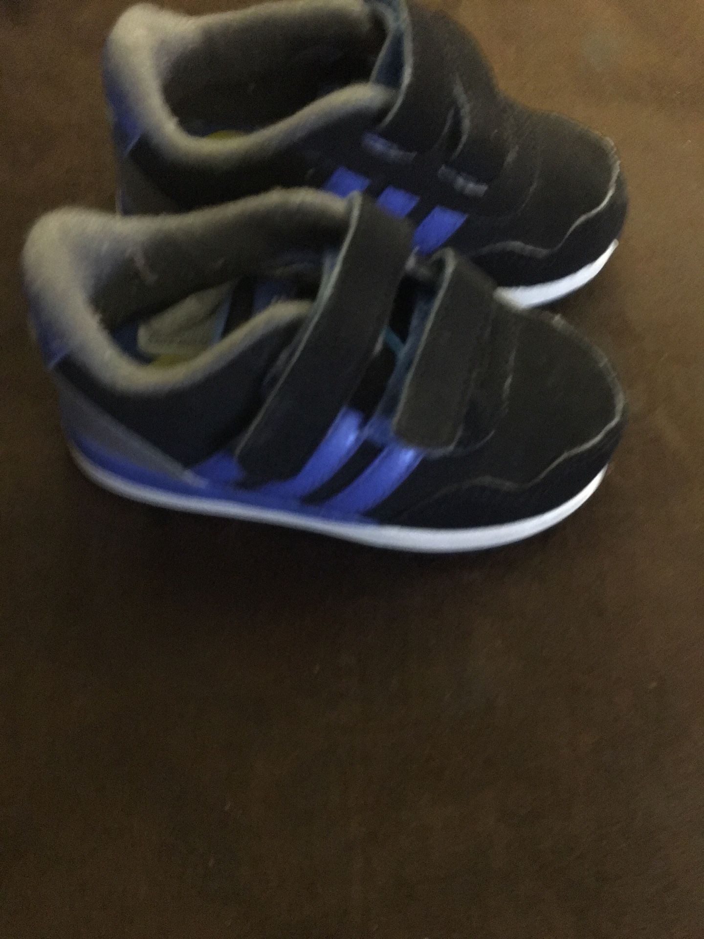 Toddler Adidas size 5