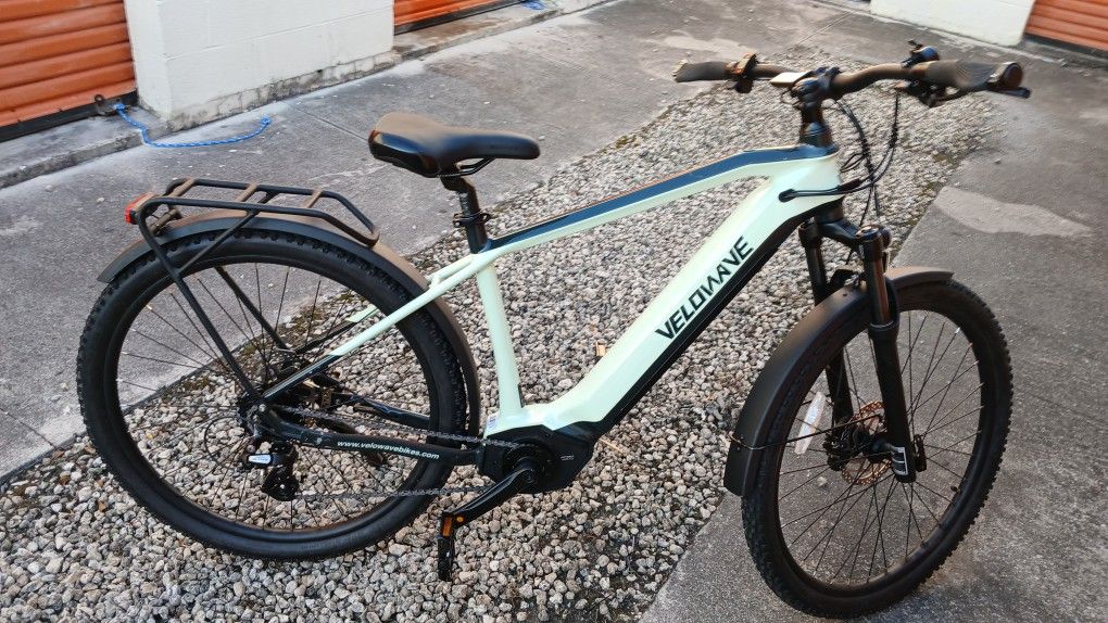 VELOWAVE SWIFT M MID DRIVE TORQUE SENSOR ELECTRIC BIKE MINT CONDITION RIDDEN ONLY 31 MILES