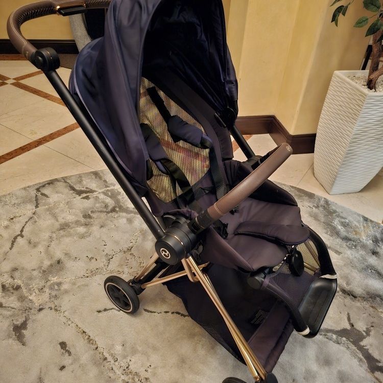 Cybex Mios3 in Navy and Rose Gold