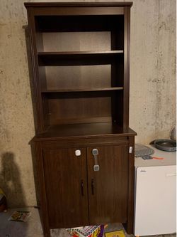 Book shelf in good condition