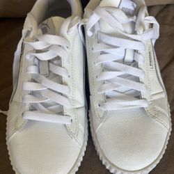 Pumas Shoes W 7.5