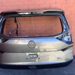 Tail Gate Nissan Rogue 2021-23