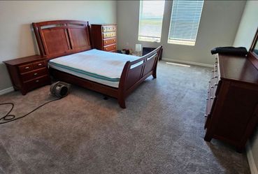 Queen bedroom set