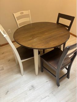 Dining room table & chairs