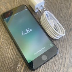 Apple IPhone 7 32 GB unlocked for all carriers 