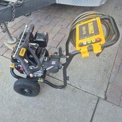 DEWALT HONDA 3600PSI PRESSURE WASHER 