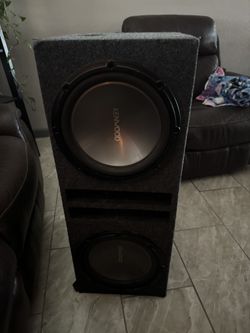 kenwood 12’s w subwoof box