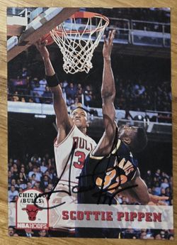 SCOTTIE PIPPEN SIGNED BASKETBALL CARD!