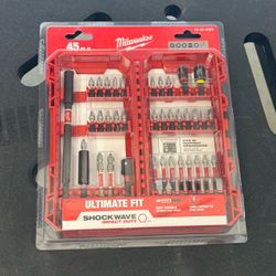 Milwaukee SHOCKWAVE Impact Duty Alloy Steel Screw Driver Bit Set (45-Piece)