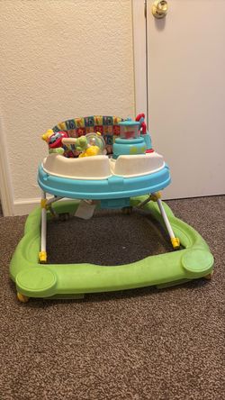 Winnie Pooh Walker