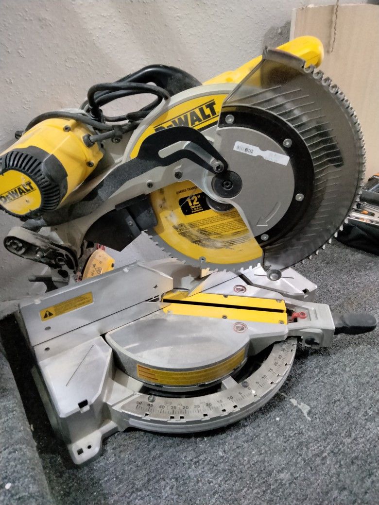 Tools, DeWalt 12in ,Chop Saw, Dual Bevel