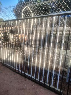two fences 8x5