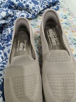 SNEAKER  SLIP_INS SKECHERS GOOD CONDITION SIZE 8
