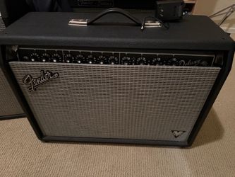 Fender Deluxe Guitar Combo Amplifier