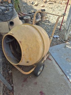 Concrete mixer