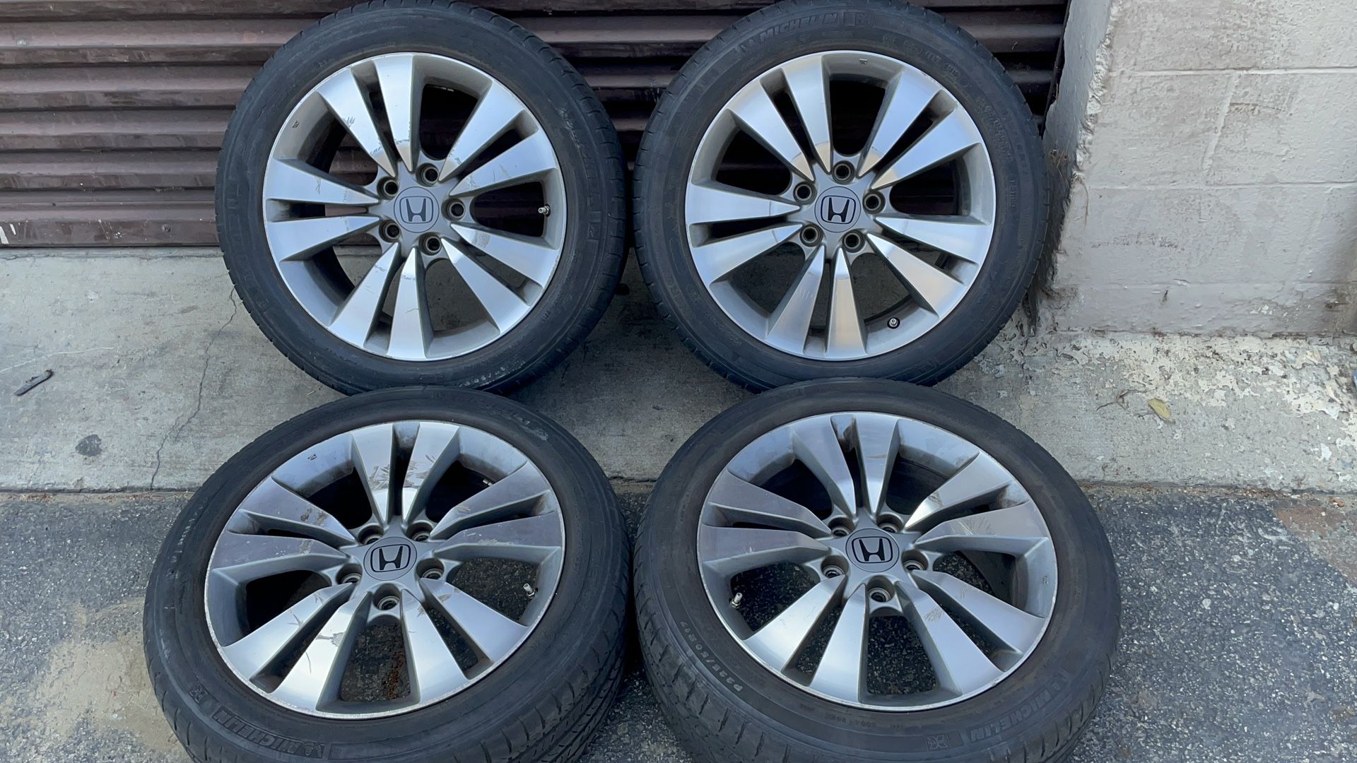 Honda Accord 17 inch aluminum wheels. 5 on 114.3mm-