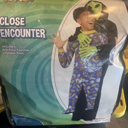 Close Encounter Costume