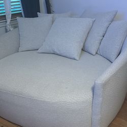 Light Beige Media Lounger