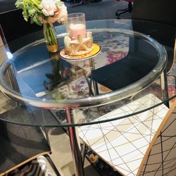 Dining Table set of 4-move out sale 