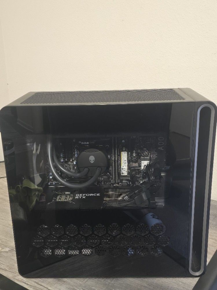 Alienware Aurora R16