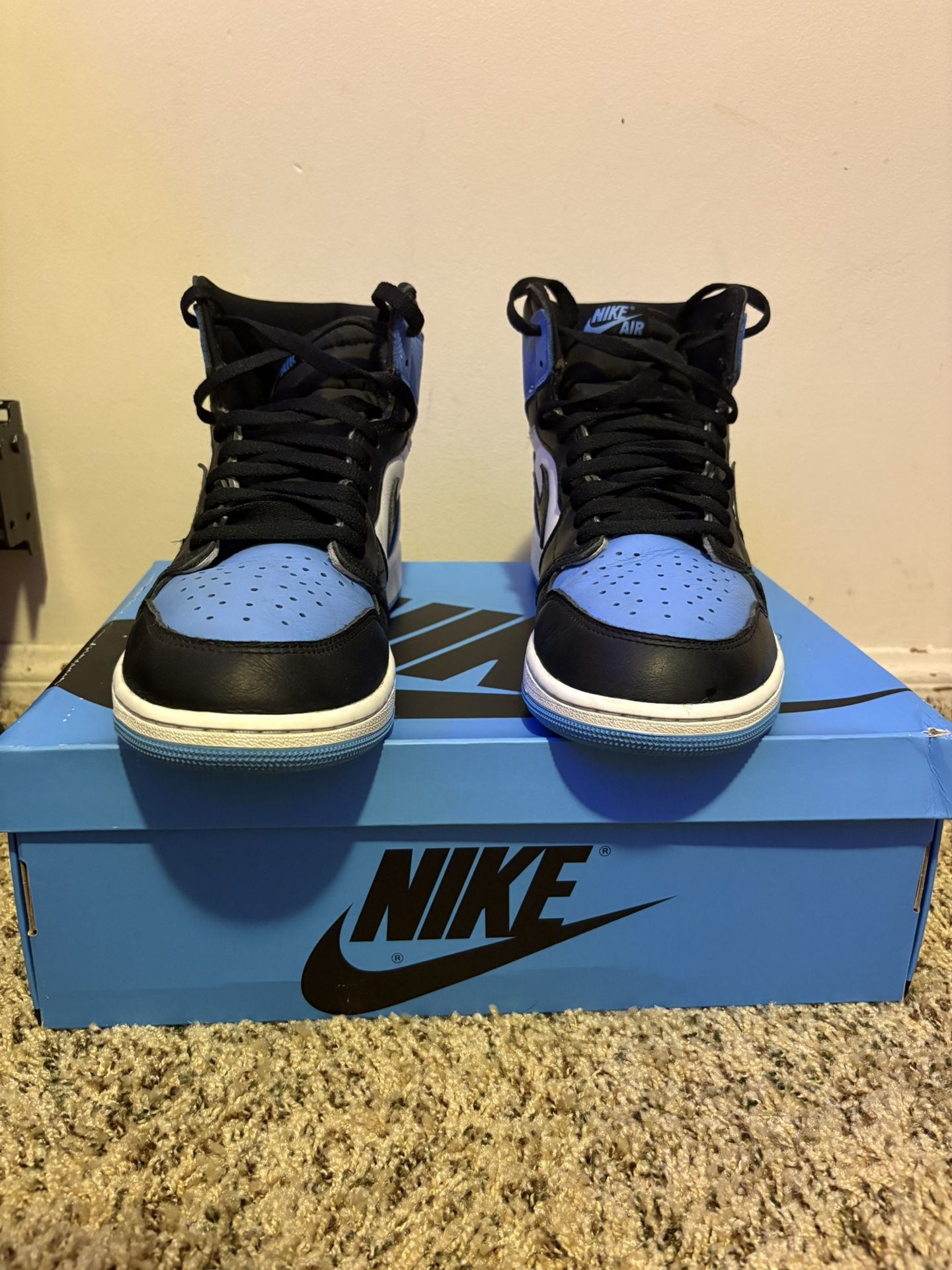 Air Jordan 1 High University Blue/ Black-white