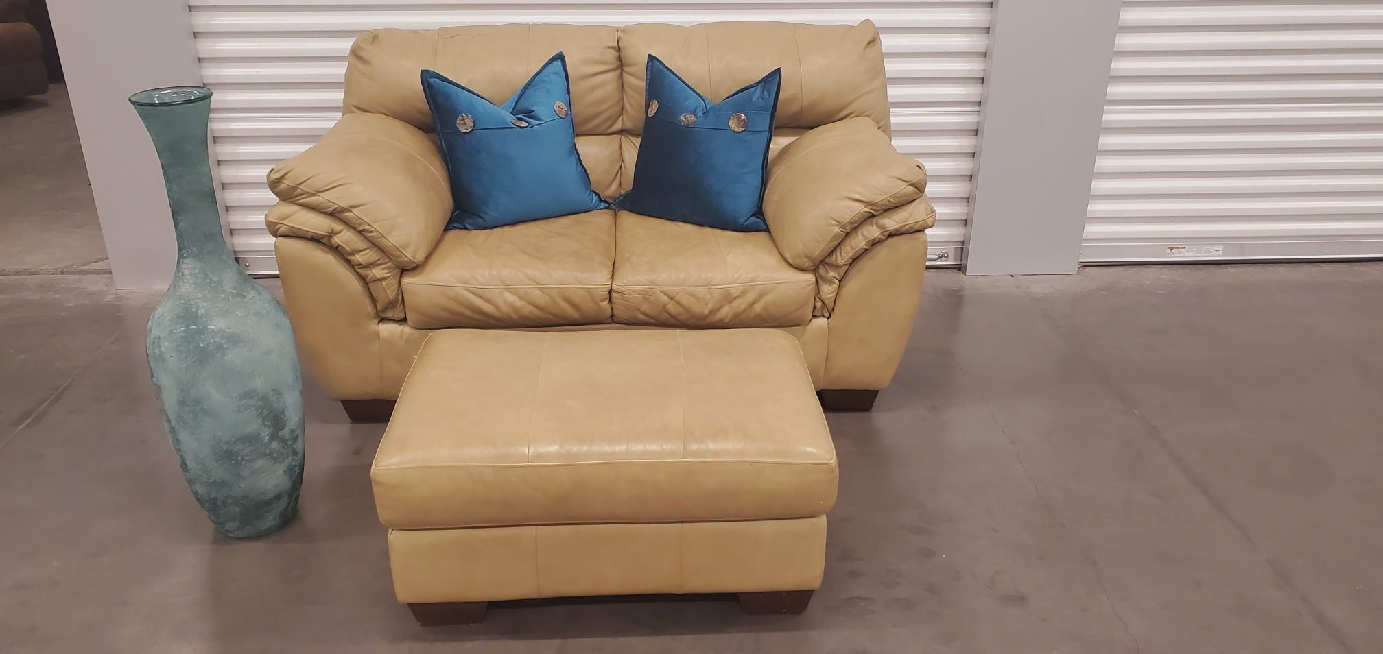 Beautiful Elegant Upscale Luxury Italian Leather Sofa With Matching Ottoman