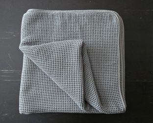 2 Waffle Weave Bath Towels, 70 x 35 Inches