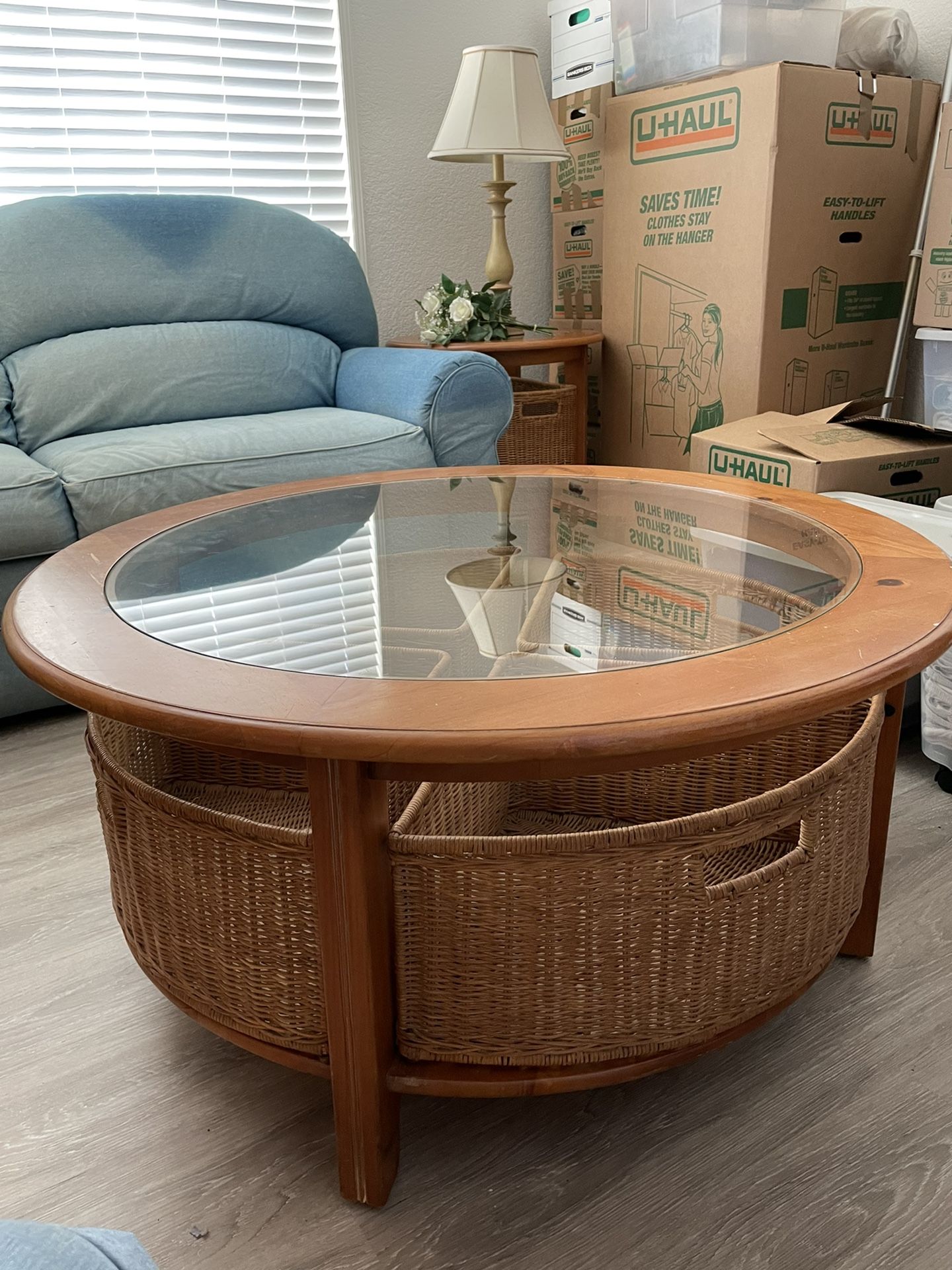 Round Table With Baskets Birch Wood Laxy Boy 41 Inch Round 21 Inch High