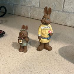 mom and baby bunny figurines both for $3