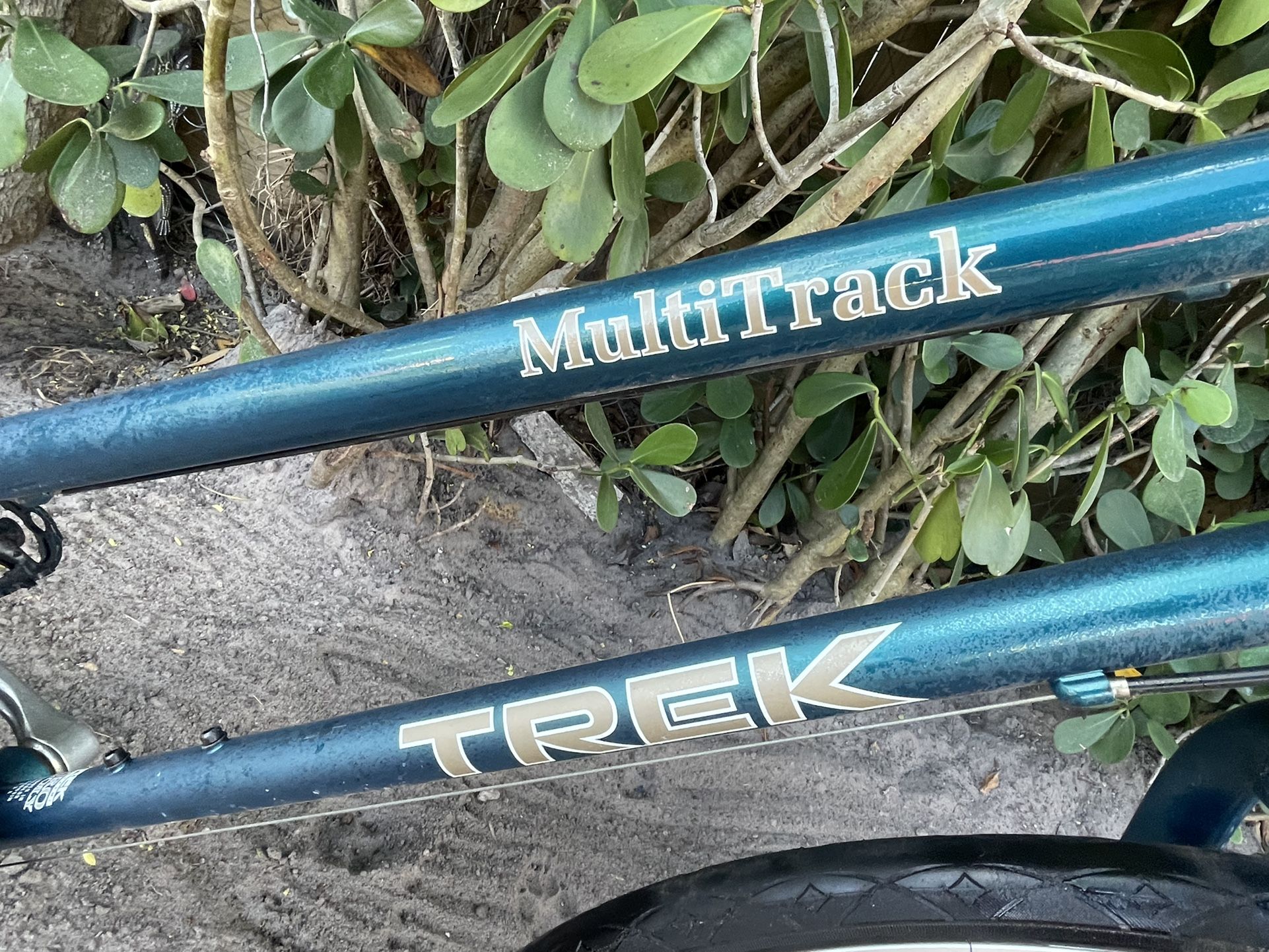 HYBRID TREK MULTITRACK 720 SPEED READY TO RIDE ✓