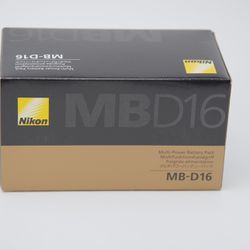 Nikon MB-D16 DSLR Battery pack D750