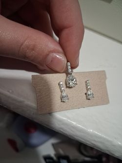 Earrings and pendant