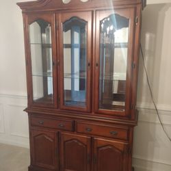 😍😍😍 Beautiful China Cabinet Cupboard & Matching Desk Table**Excellent Condition
