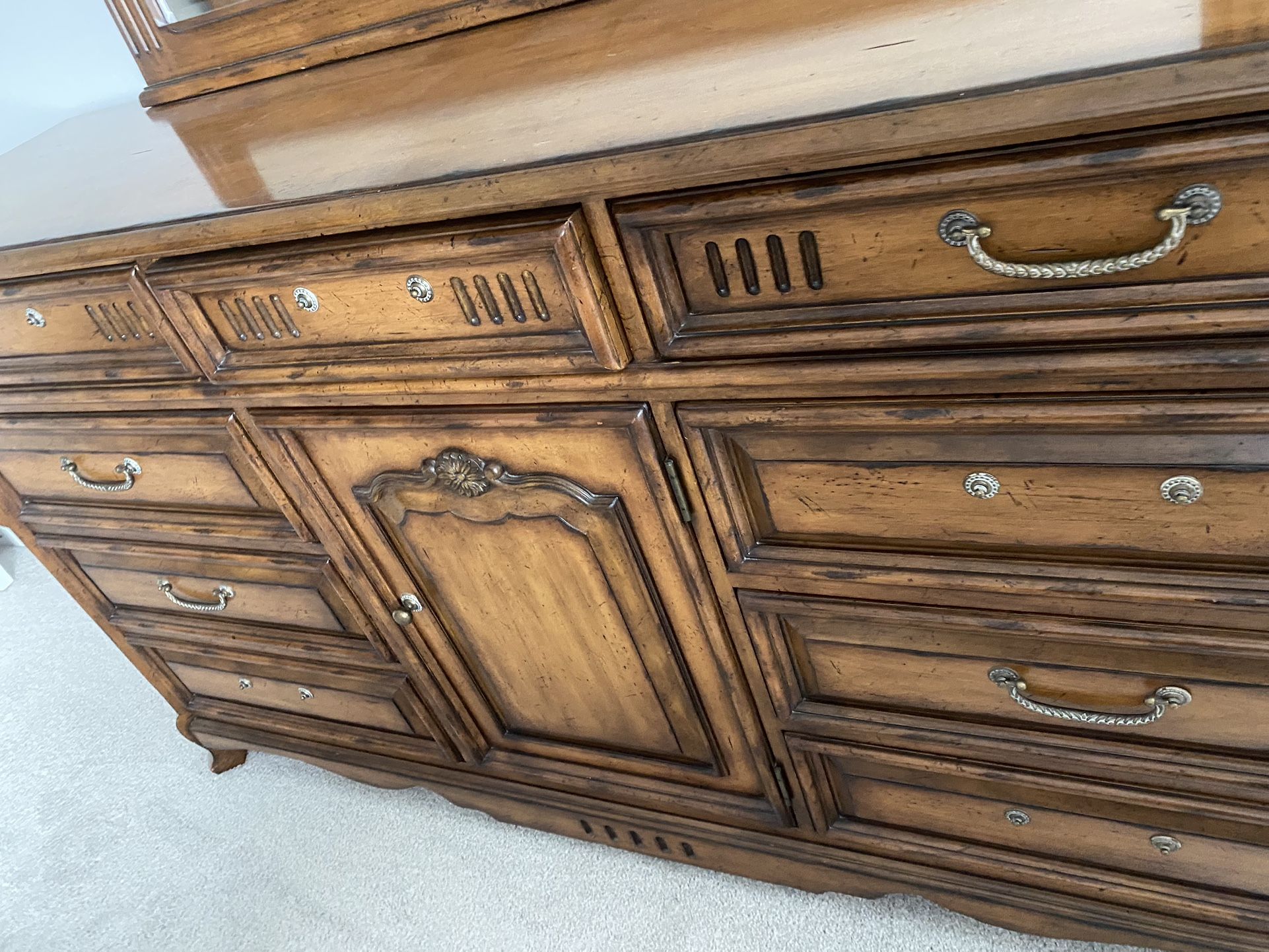 Dresser W Mirror Included