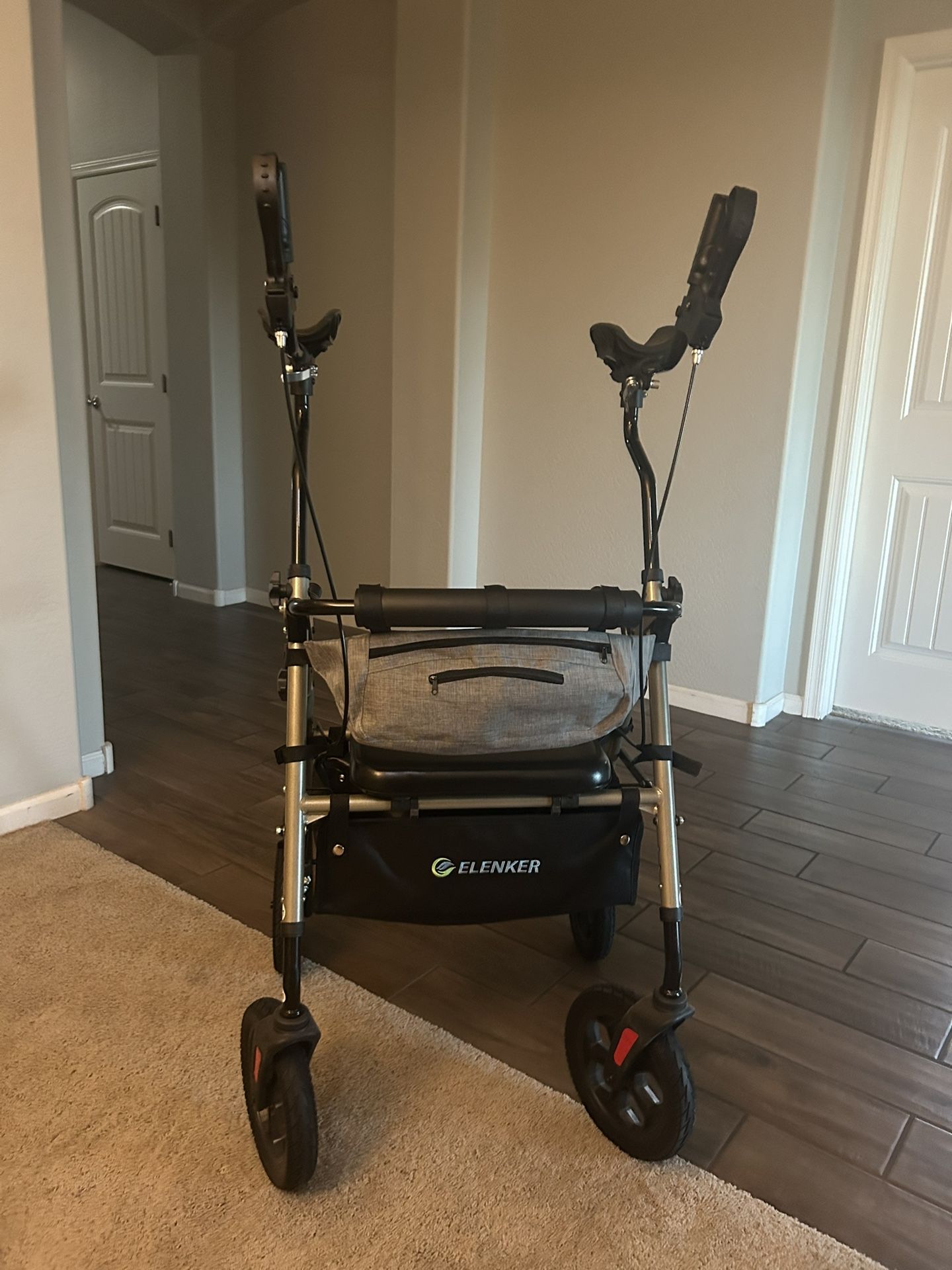 Stand Up Walker (Elenker)