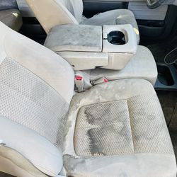 Seats Deep Cleaning And Steaming Service 