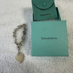 Tiffany & Company 7” Silver Chain Bracelet