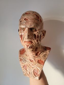 Nightmare on elm street part 1 Latex freddy bust