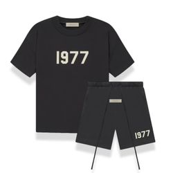 ESSENTIALS FEAR OF GOD