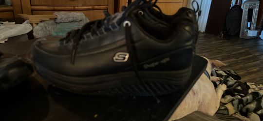 Shape ups women’s athletic shoes